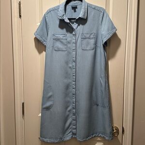 J. Jill Light Blue Short Sleeve Chambray Denim Dress